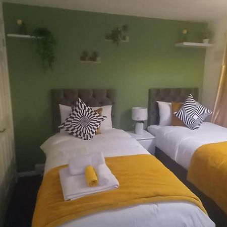 Golden Plush Suites - Beautiful Luxury 3 Bed House In Leicester Exterior photo