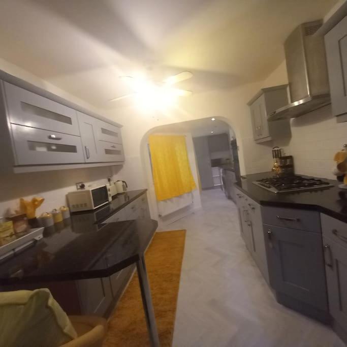 Golden Plush Suites - Beautiful Luxury 3 Bed House In Leicester Exterior photo